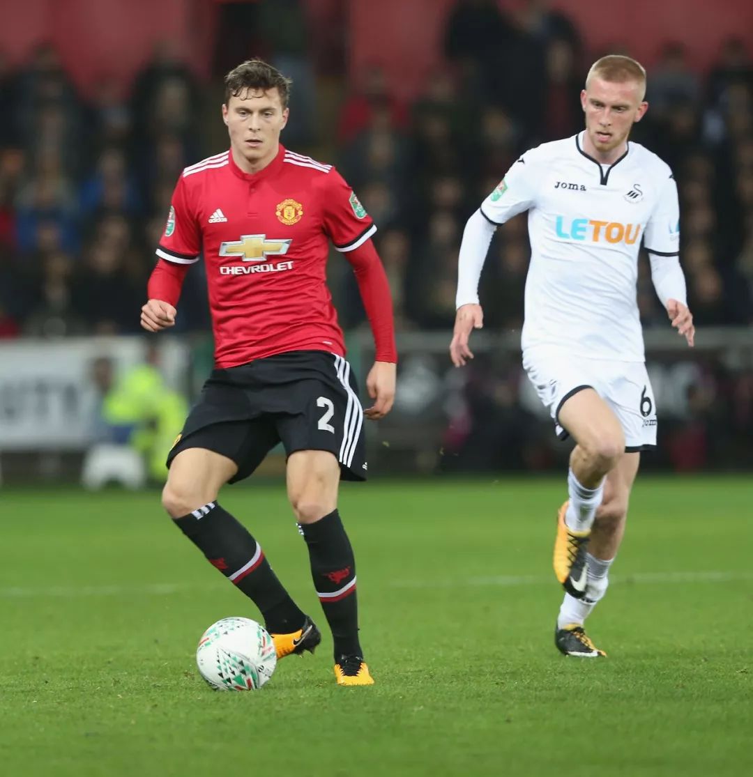 他在球场上 他在球场上